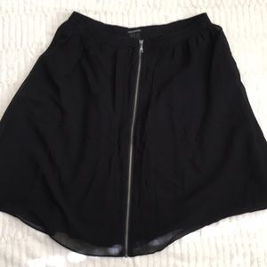 Club Mónaco zip front silk skirt